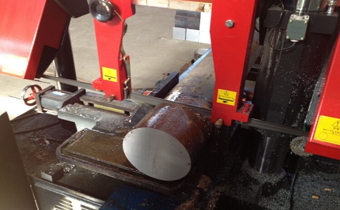 石鼓卧式带锯床加工时出现明显振荡如何排查？